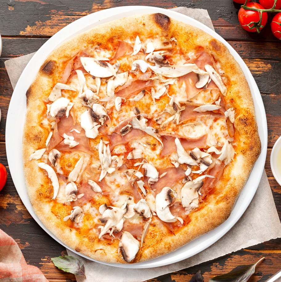 pizza prosciutto funghi